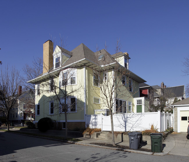 35 Taber Ave in Providence, RI - Building Photo - Building Photo