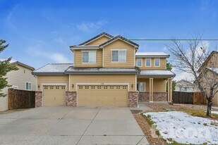214 Straw Ct in Brighton, CO - Building Photo