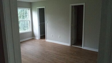 13 Lombardi Ct in Orangeburg, SC - Foto de edificio - Building Photo