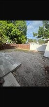 313 SE 3rd Ave in Hallandale Beach, FL - Building Photo - Building Photo