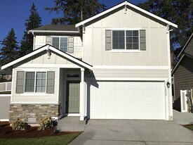 12612 81st Ave Ct E in South Hill, WA - Building Photo