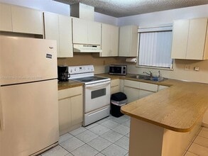 1160 SW 9th St, Unit 1 in Miami, FL - Building Photo - Building Photo