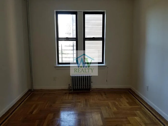 55 W 174th St in Bronx, NY - Building Photo