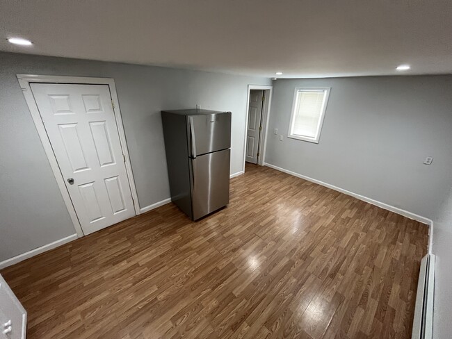 23 Deville Dr, Unit first floor in Selden, NY - Building Photo - Building Photo