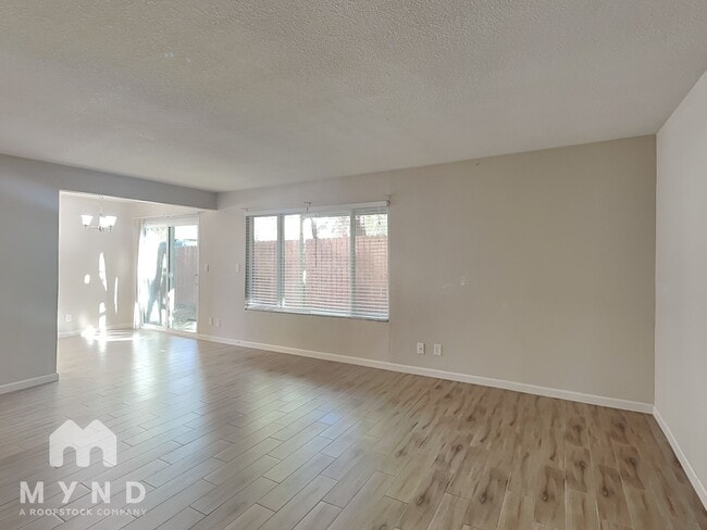 2336 Villanova Cir in Sacramento, CA - Building Photo - Building Photo