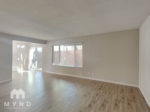 2336 Villanova Cir in Sacramento, CA - Building Photo - Building Photo