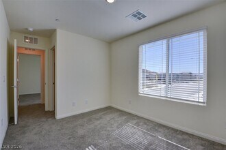 7906 W Agate Ave in Las Vegas, NV - Building Photo - Building Photo