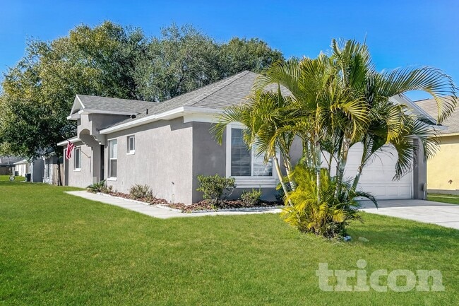 property at 11759 Lynmoor Dr