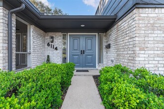 6114 Hummingbird St in Houston, TX - Foto de edificio - Building Photo