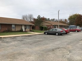 Virginia Manor Apartments Of Holden in Holden, MO - Building Photo