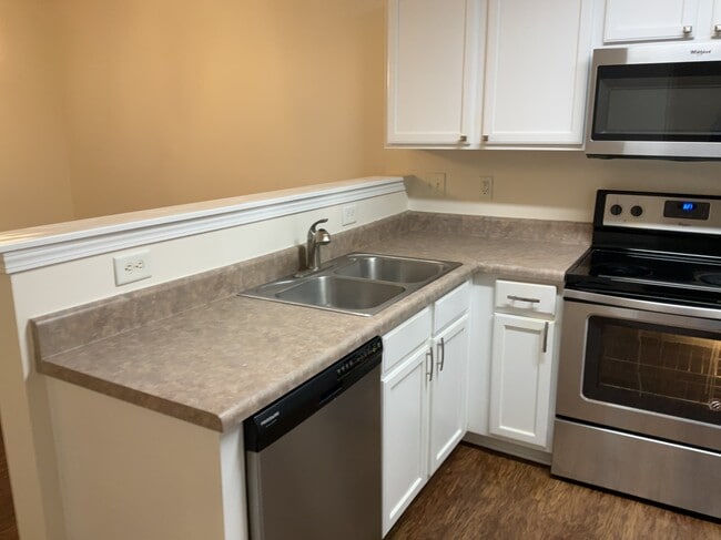 7005 Sunman Rd in Charlotte, NC - Foto de edificio - Building Photo