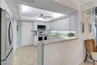 3399 Gulf Shore Blvd N in Naples, FL - Building Photo - Building Photo