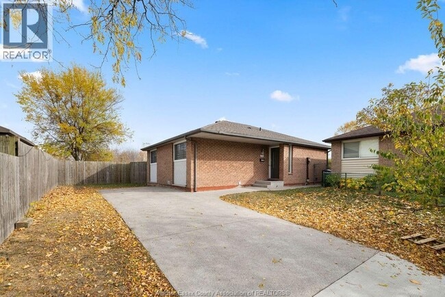 property at 1497 Bayswater Crescent