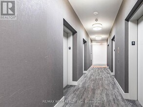 10 Park Lawn Rd in Toronto, ON - Building Photo - Building Photo