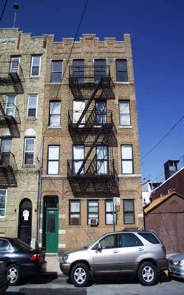 1666 Parker St in Bronx, NY - Building Photo