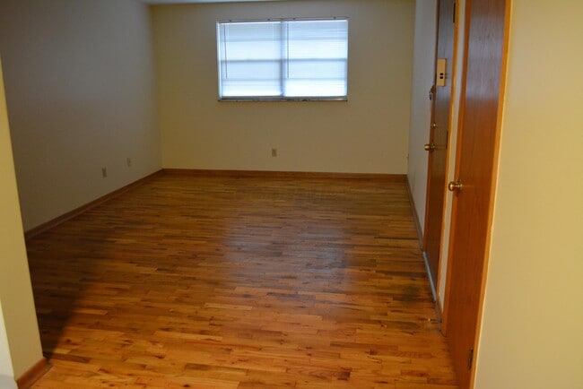 1533 Elmwood Ave in Columbus, OH - Building Photo - Building Photo