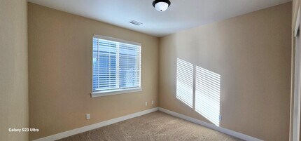 3556 W Altair Way in Flagstaff, AZ - Building Photo - Building Photo