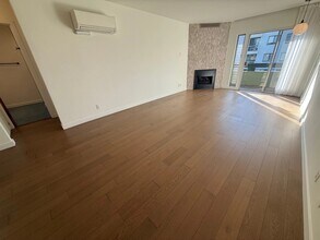 850 2nd St, Unit 304 in Santa Monica, CA - Foto de edificio - Building Photo