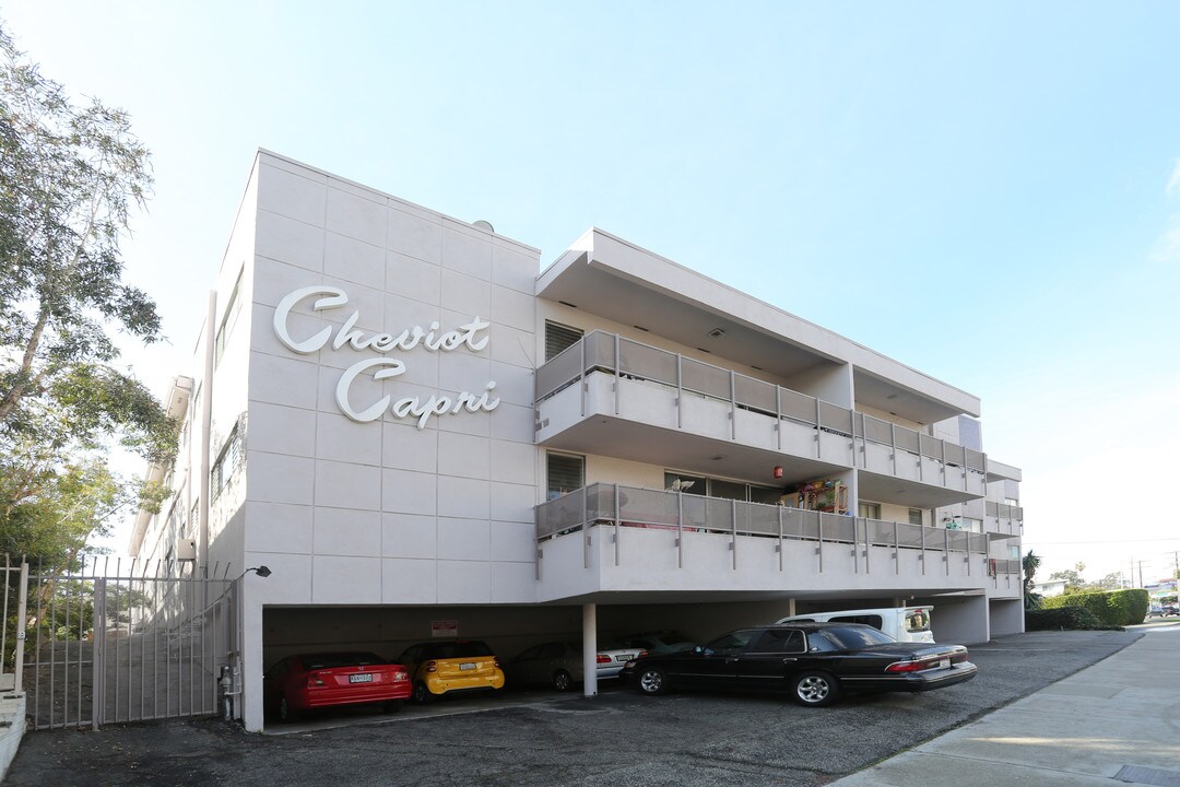 Cheviot House in Los Angeles, CA - Building Photo