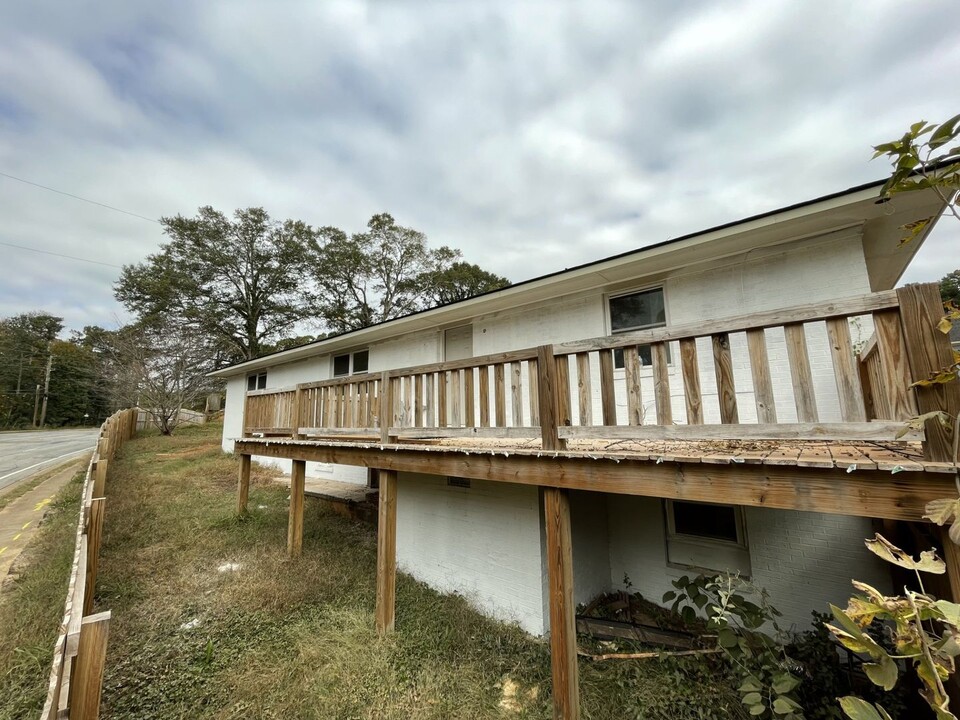 195 Barnett Shoals Rd in Athens, GA - Foto de edificio