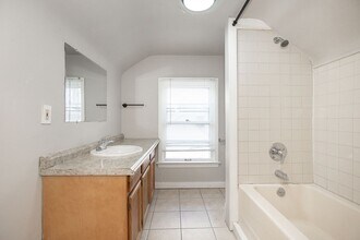 3697 Brinkmore Rd in Cleveland Heights, OH - Building Photo - Building Photo