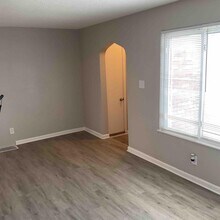 7229 Virginia Ave in Kansas City, MO - Foto de edificio - Building Photo