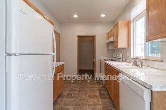 17314 SE 22nd St in Vancouver, WA - Foto de edificio - Building Photo