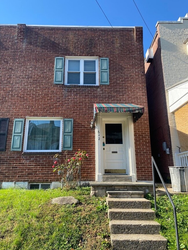 property at 642 N Mary St