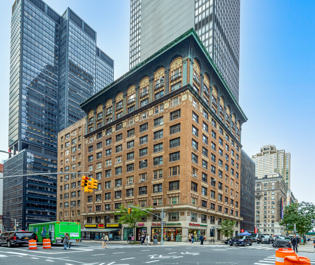 The Adlon in New York, NY - Foto de edificio - Building Photo