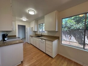 75 N San Marcos Rd in Santa Barbara, CA - Building Photo - Building Photo