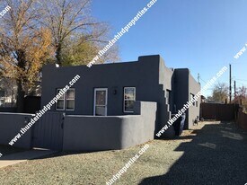 2128 Oxford Ave SE in Albuquerque, NM - Building Photo