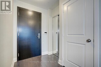2803-65-3465 St Mary St in Toronto, ON - Building Photo - Building Photo