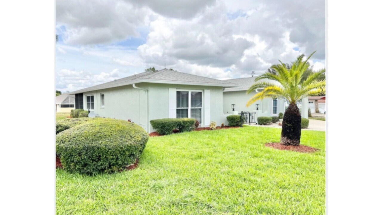 7029 Fernleaf Ct, Unit My Place - All utilities in Port Richey, FL - Building Photo