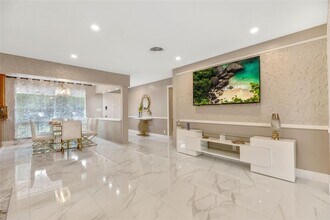 1960 Coral Reef Dr in Pompano Beach, FL - Building Photo - Building Photo