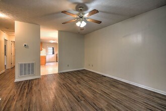 303 Moorland Dr in Johnson City, TN - Building Photo - Building Photo
