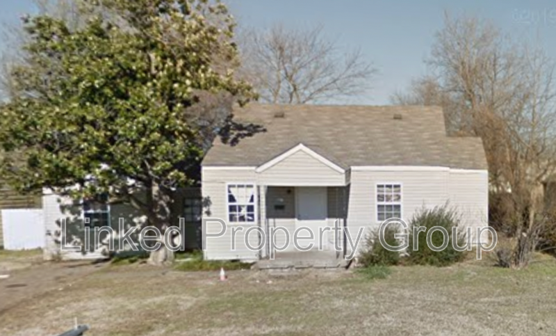 615 East 26th Pl N in Tulsa, OK - Foto de edificio