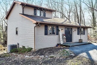291 Manor Ln E in Lehighton, PA - Building Photo - Building Photo