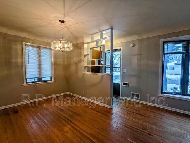 7415 18th Ave S in Minneapolis, MN - Foto de edificio - Building Photo