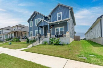 411 Ravens Crst Dr in Hutto, TX - Building Photo - Building Photo