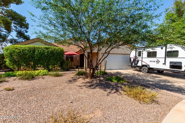 property at 1328 N Jentilly Ct