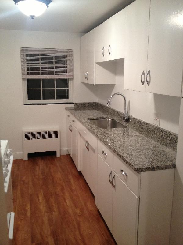 8 Menotomy Rd, Unit 2 in Arlington, MA - Building Photo - Building Photo