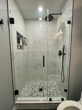 2429 Locust St, Unit 421 in Philadelphia, PA - Foto de edificio - Building Photo