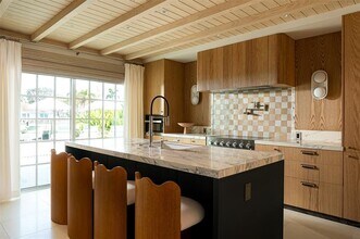 3061 NE 42nd St in Fort Lauderdale, FL - Building Photo - Building Photo