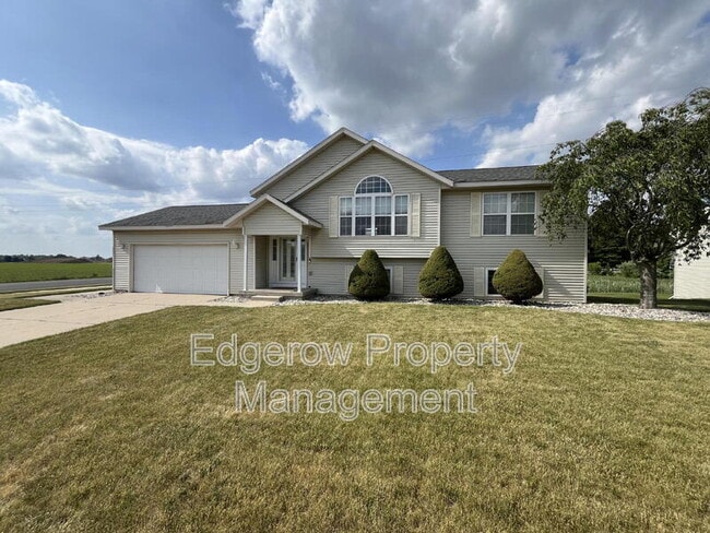 property at 3607 Deeprose Dr SE