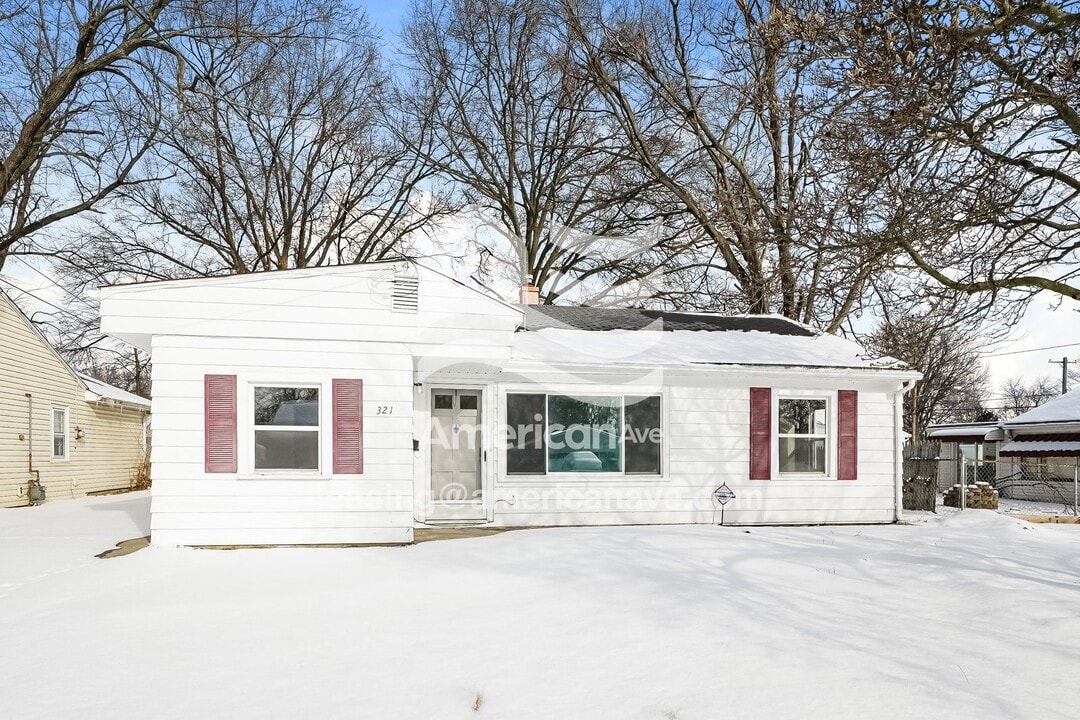 321 Rexford St in Akron, OH - Foto de edificio