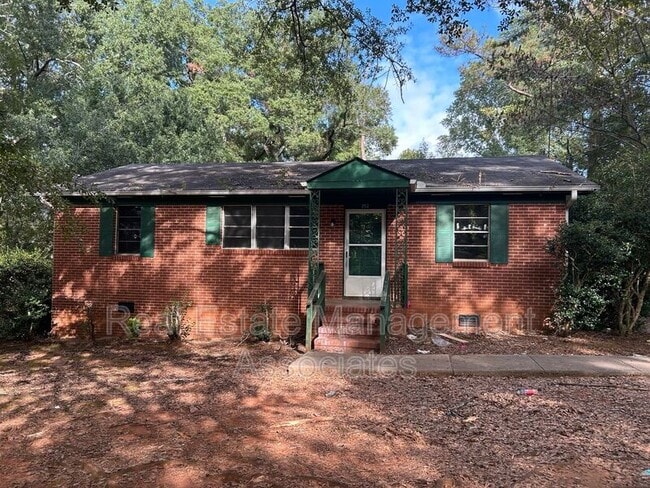 property at 352 N 16th St