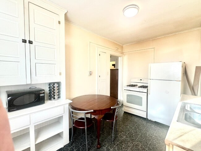 1901 4th Ave in Altoona, PA - Building Photo - Building Photo