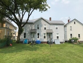 374 Pine St in Meadville, PA - Building Photo - Building Photo