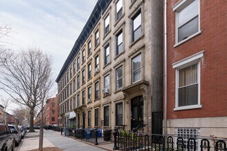 414 Henry St in Brooklyn, NY - Building Photo - Building Photo