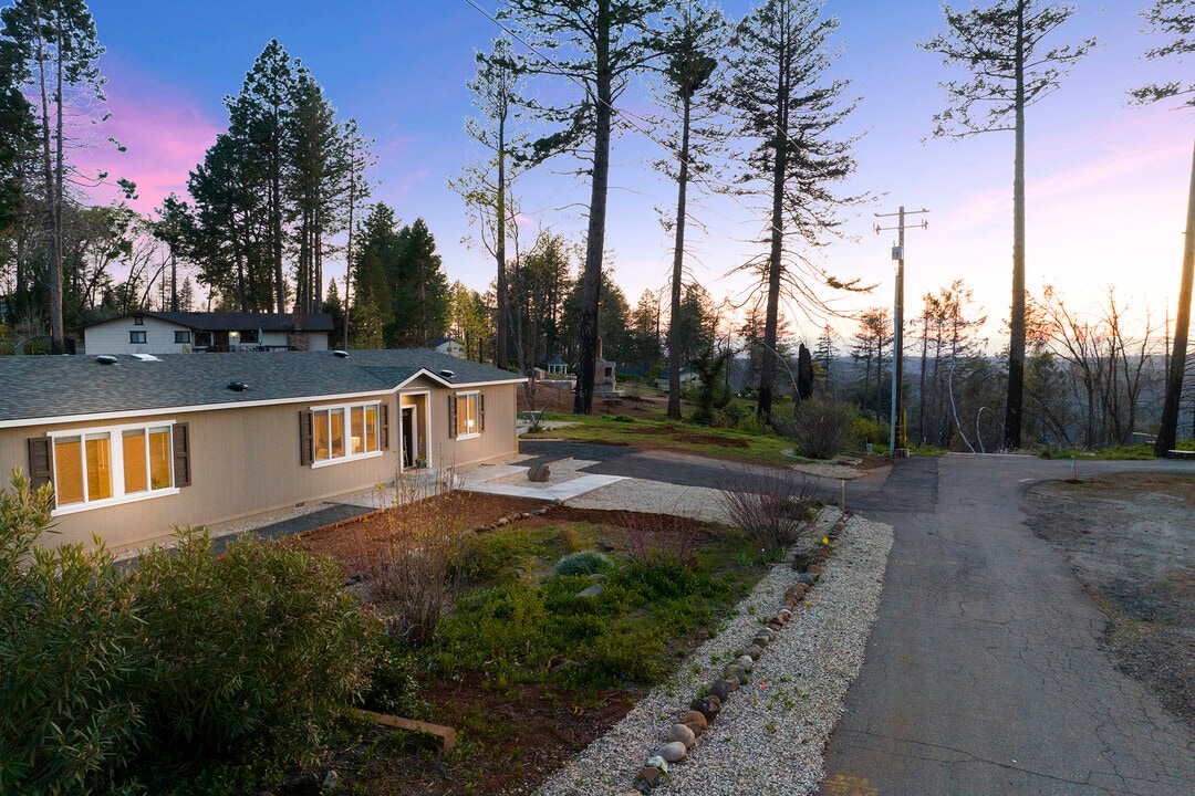 7045 Molokai Dr in Paradise, CA - Building Photo
